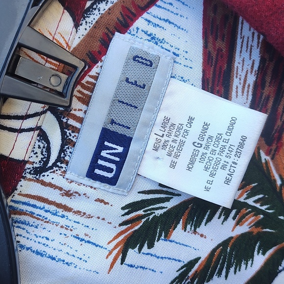 Hawaiian Men's Shirt - Picture 6 of 8